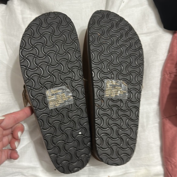 White mountain mules - Picture 2 of 3